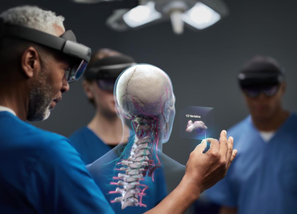 Mixed reality and augmented reality for training
